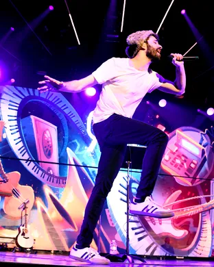 Ajr Worcester