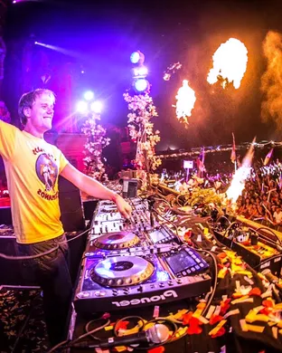 Armin Van Buuren Worcester