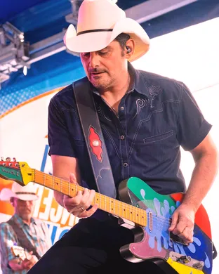 Brad Paisley West Springfield