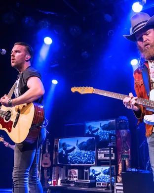 Brothers Osborne Webster