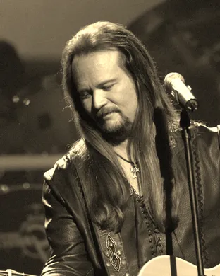 Travis Tritt Farmington